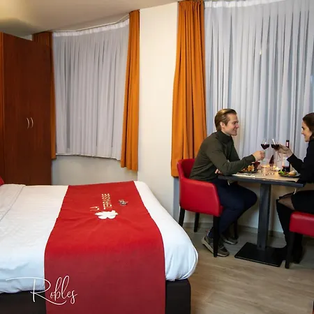 La Terrasse 3* Де Панбархат