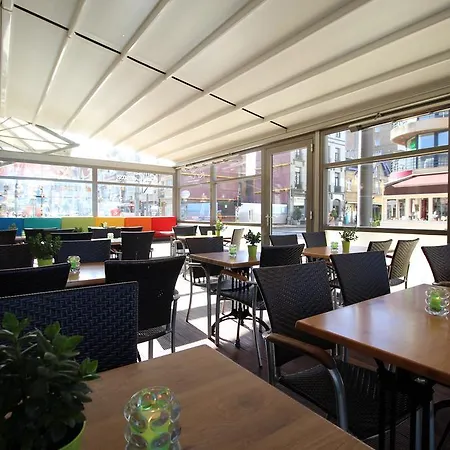 La Terrasse Hotel