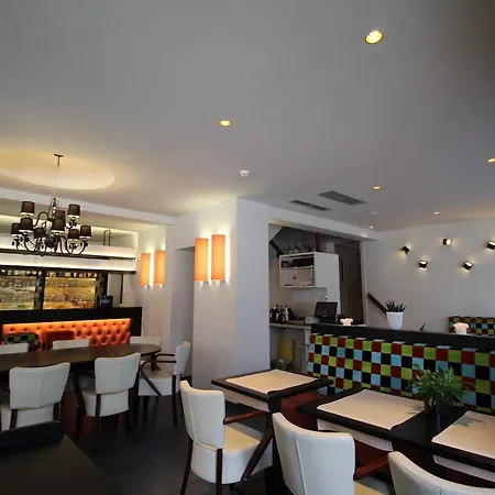 La Terrasse 3*